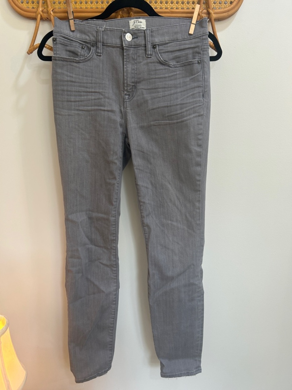 Women’s Mid-Rise Gray Skinny Jeans